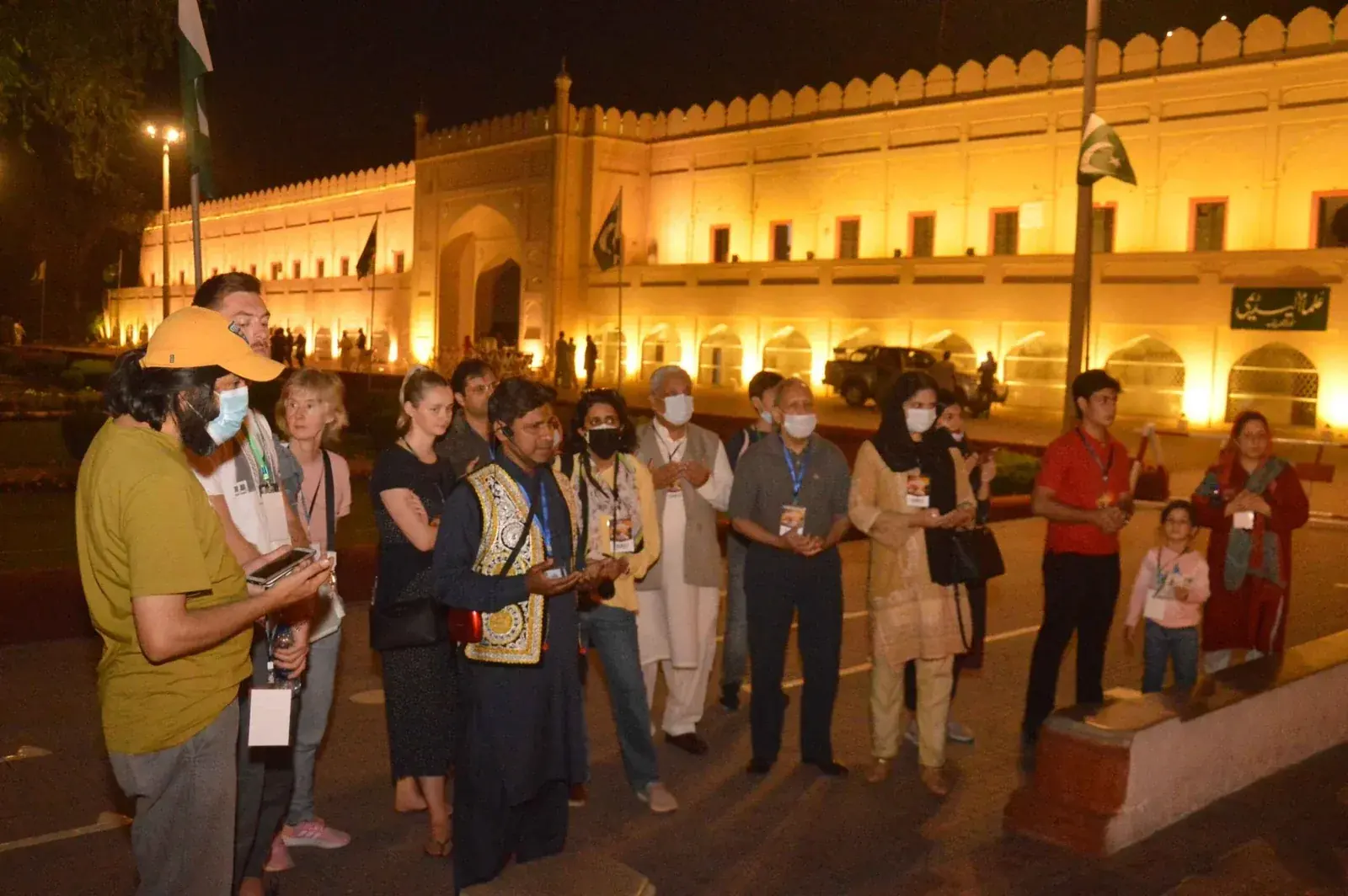 International visitors on a guided Lahore night tour