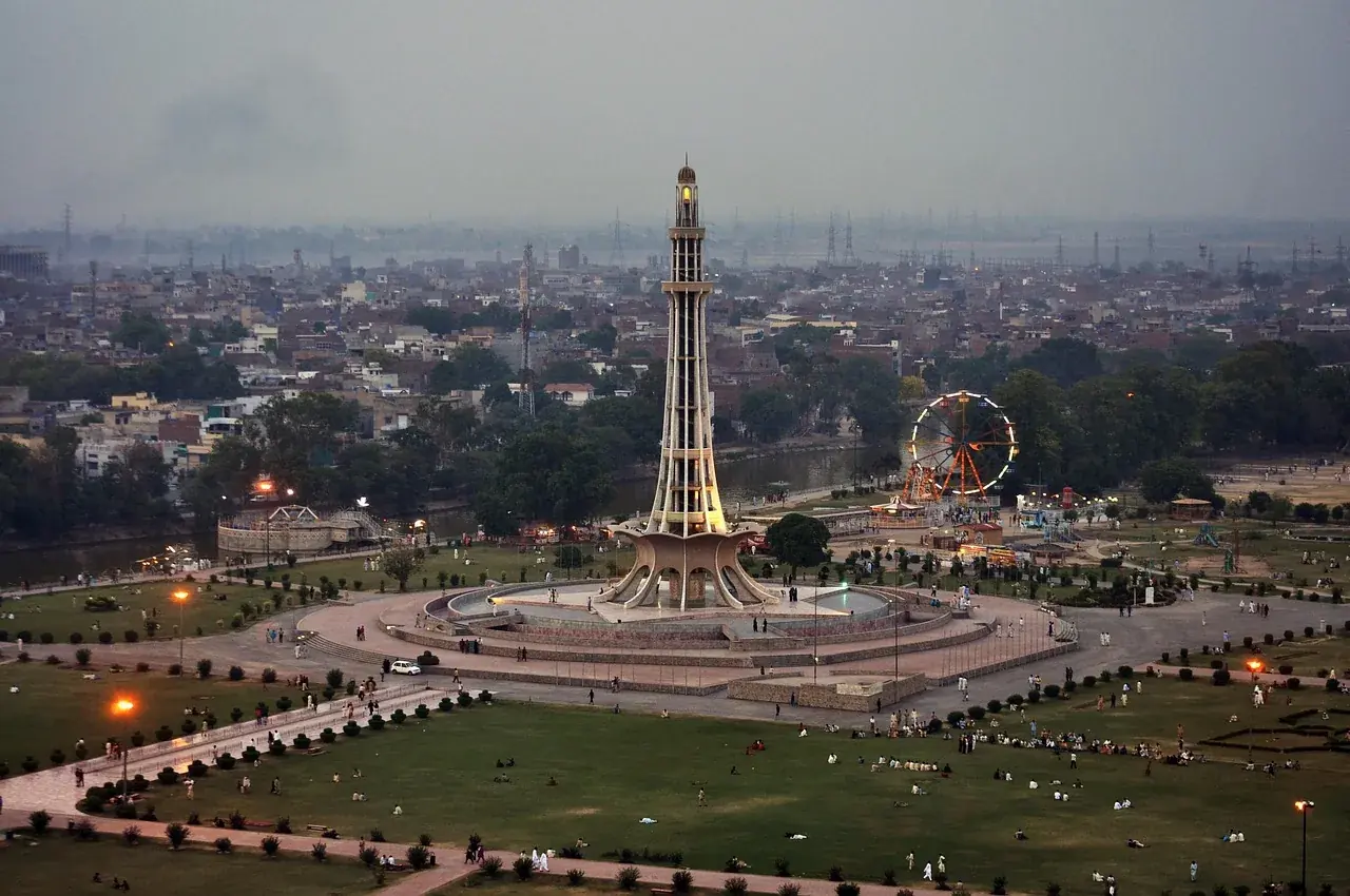 Central Lahore cityscape during a private Lahore experience